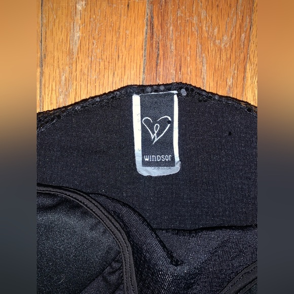 Vintage 90’s sequin crop top with padding - Picture 2 of 6